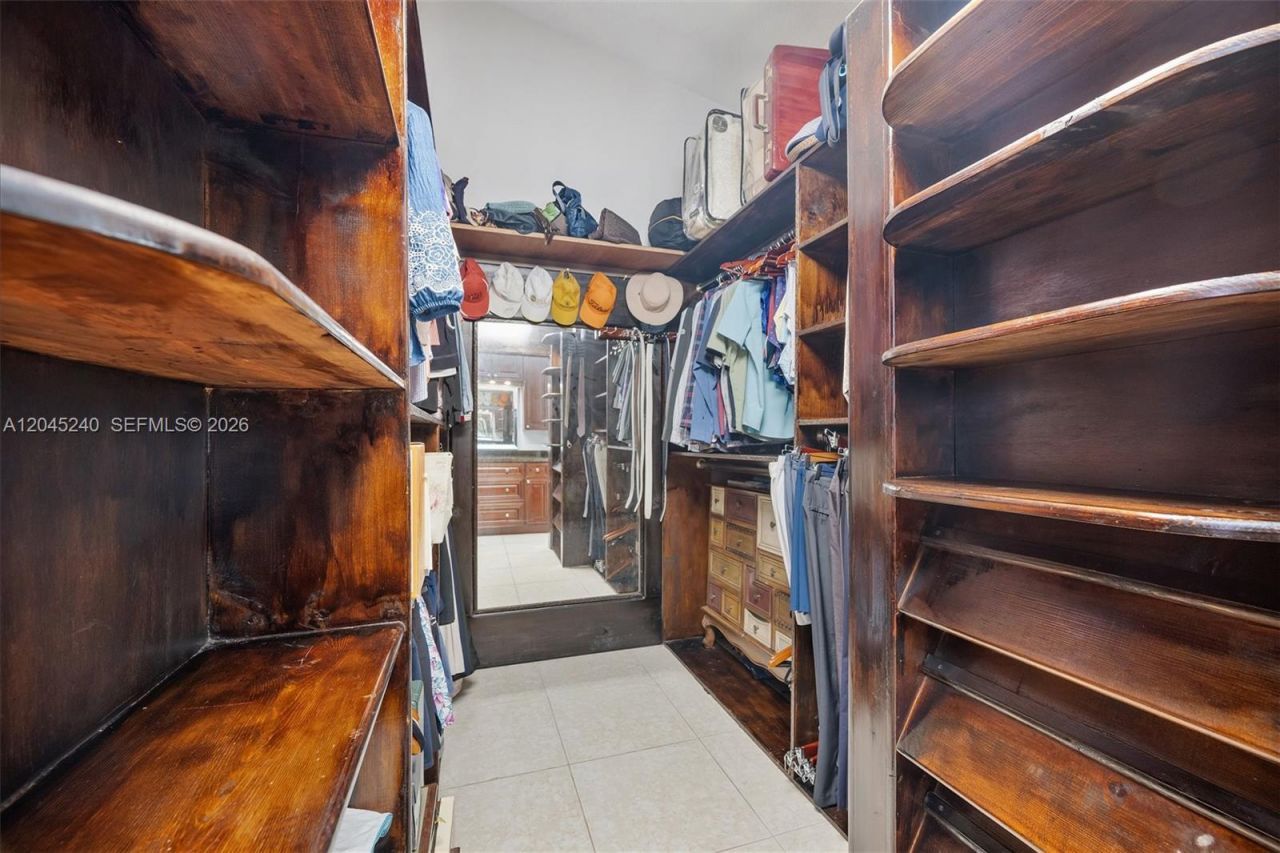 4870 Hawkes Bluff Ave , Davie, FL 33331 Photo