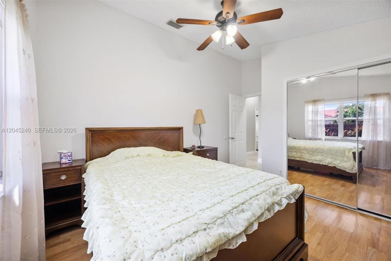 4870 Hawkes Bluff Ave , Davie, FL 33331 Photo