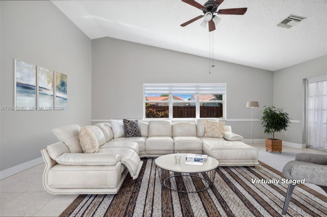 4870 Hawkes Bluff Ave , Davie, FL 33331 Photo
