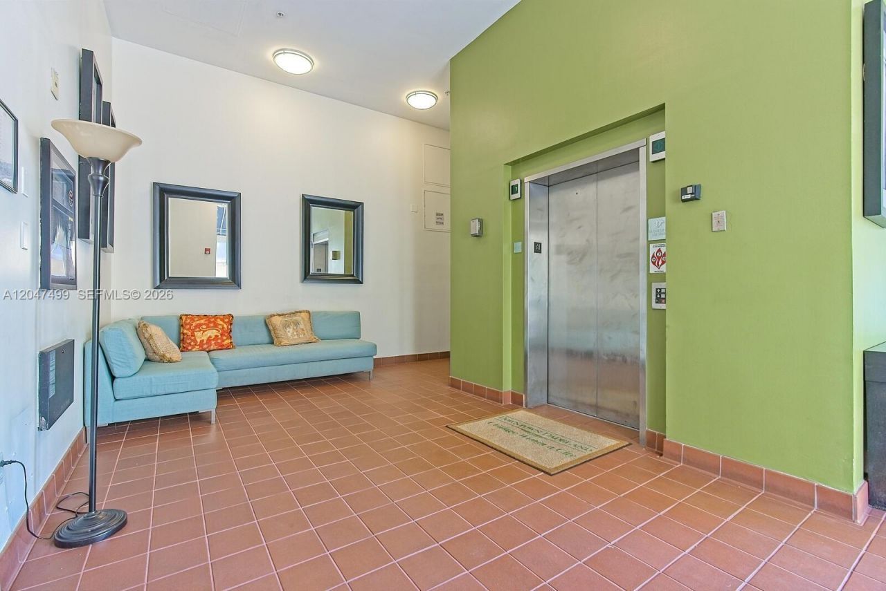 7285 SW 90th St , Unit D613, Miami, FL 33156 Photo