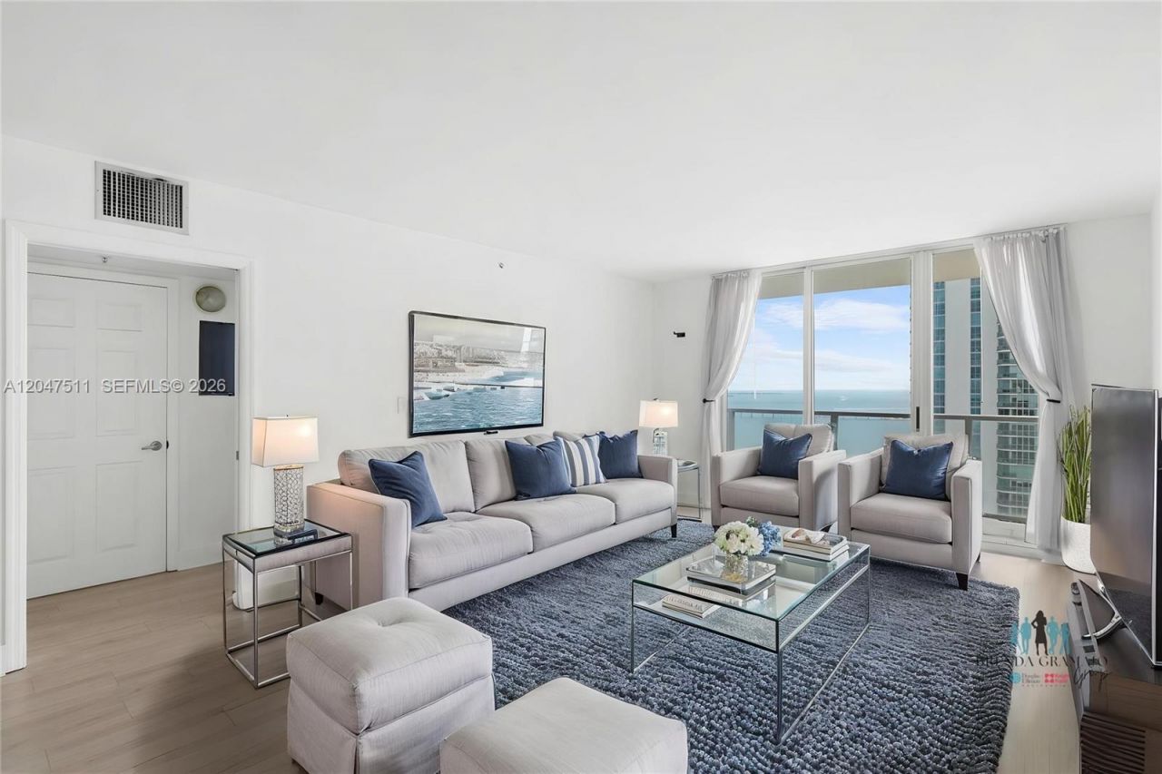 1155 Brickell Bay Dr, Unit 3105, Miami, FL 33131 Photo