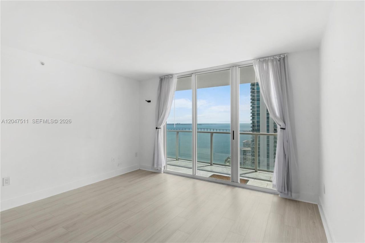 1155 Brickell Bay Dr, Unit 3105, Miami, FL 33131 Photo