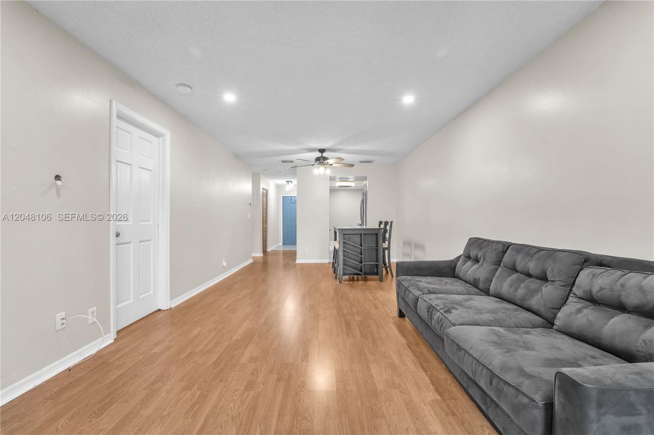 9565 NW 2nd Pl , Unit 1-H, Coral Springs, FL 33071 Photo