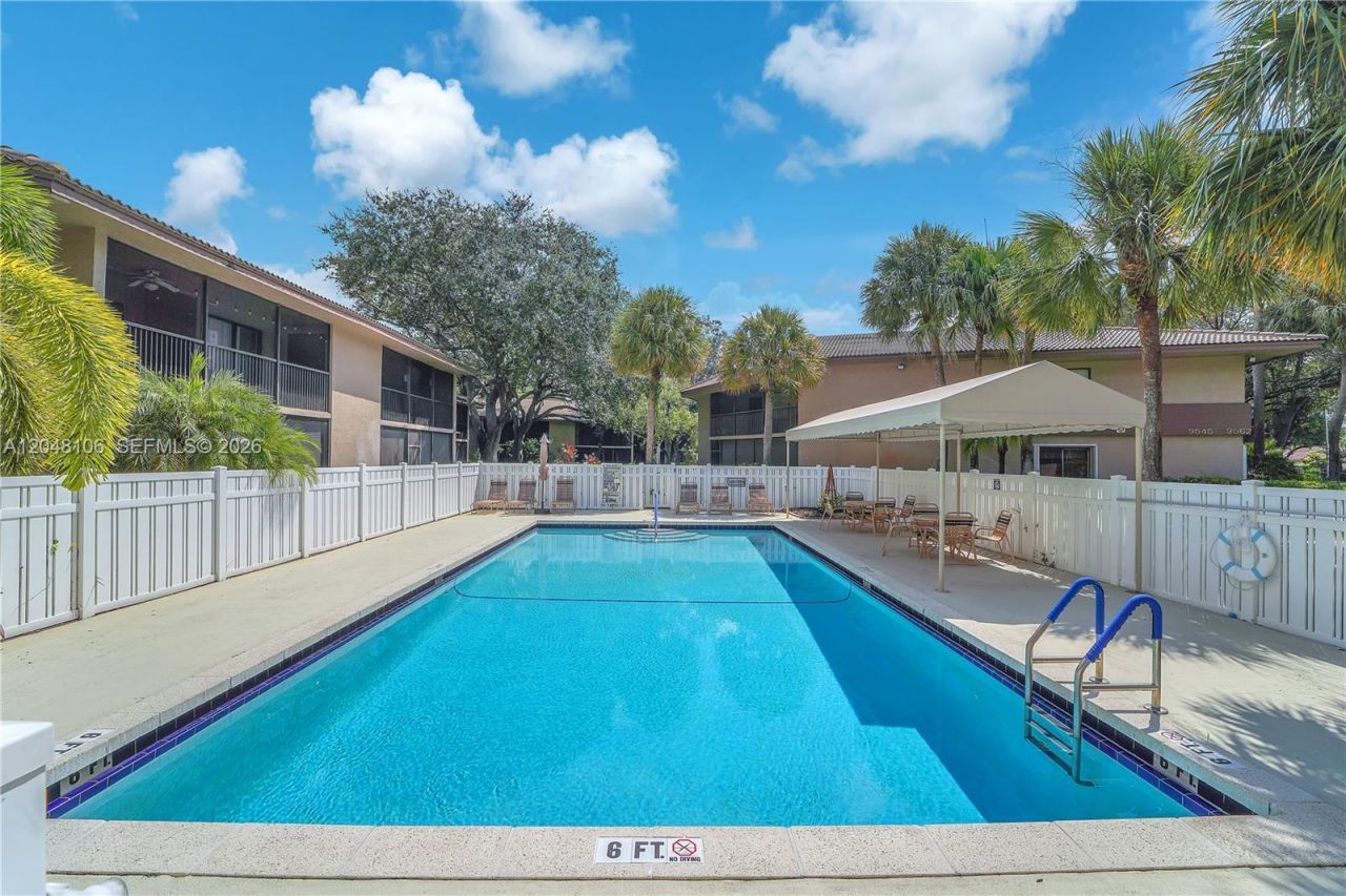 9565 NW 2nd Pl , Unit 1-H, Coral Springs, FL 33071 Photo