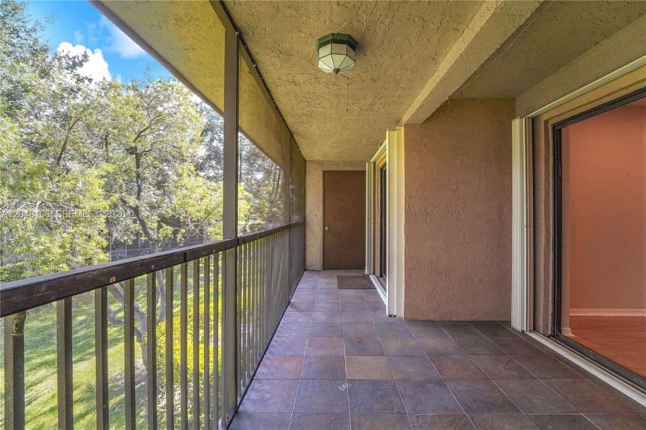 9565 NW 2nd Pl , Unit 1-H, Coral Springs, FL 33071 Photo