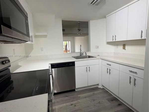 1175 NW 123rd Pl , Unit 210, Miami, FL 33182
