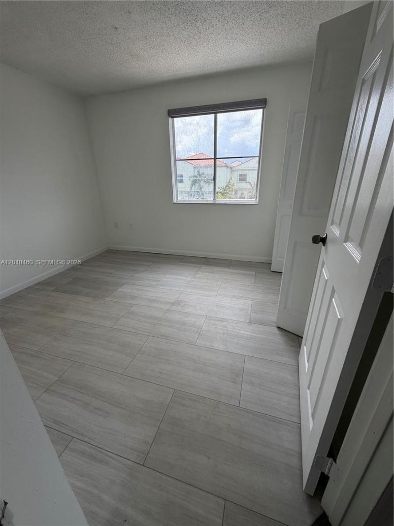 1175 NW 123rd Pl , Unit 210, Miami, FL 33182 Photo