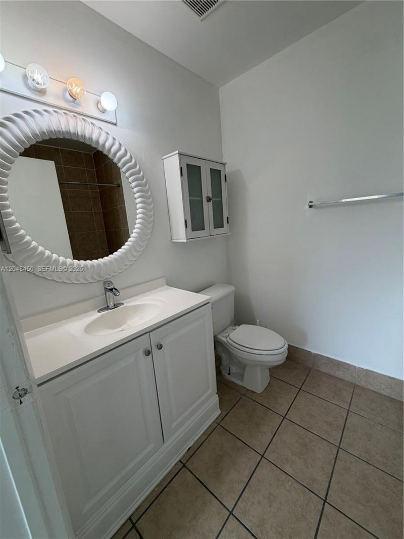 1175 NW 123rd Pl , Unit 210, Miami, FL 33182 Photo