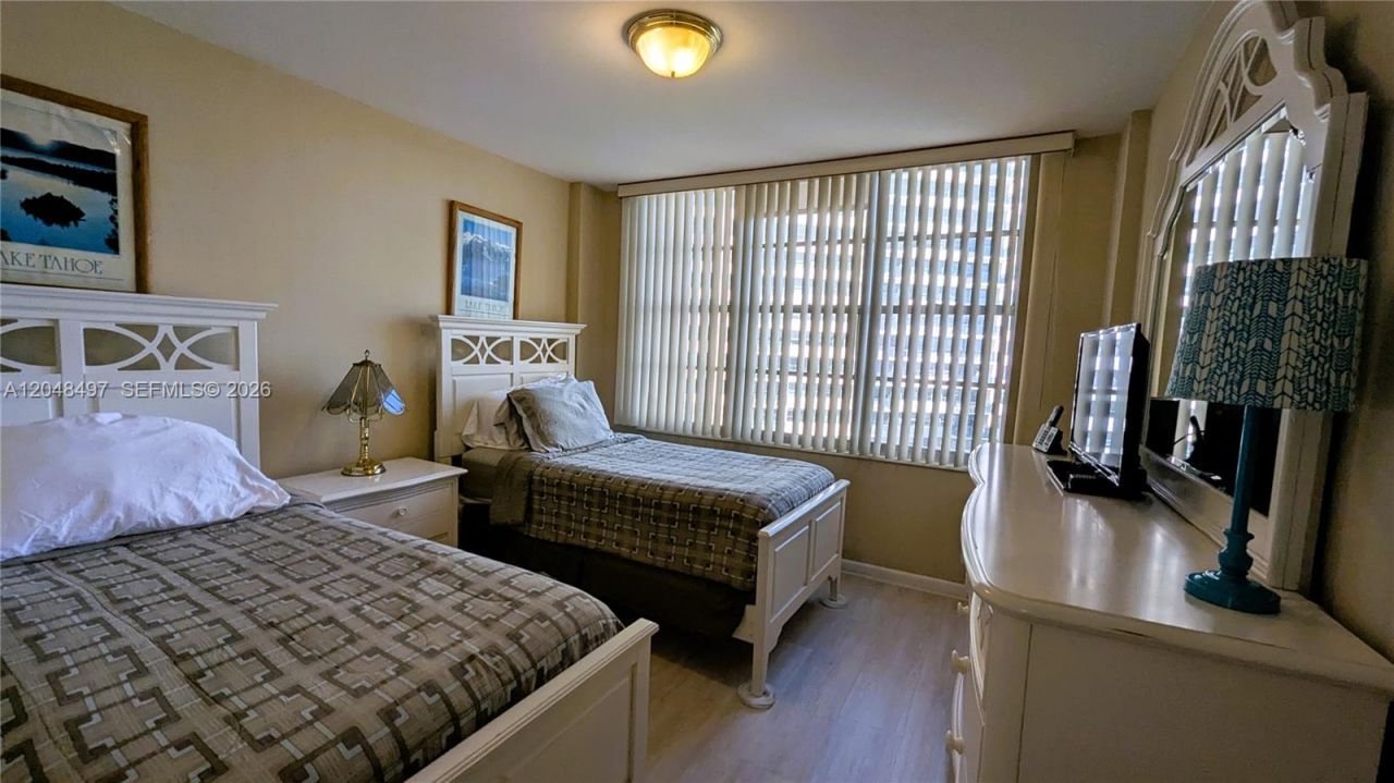 5161 Collins Ave, Unit 602, Miami Beach, FL 33140 Photo