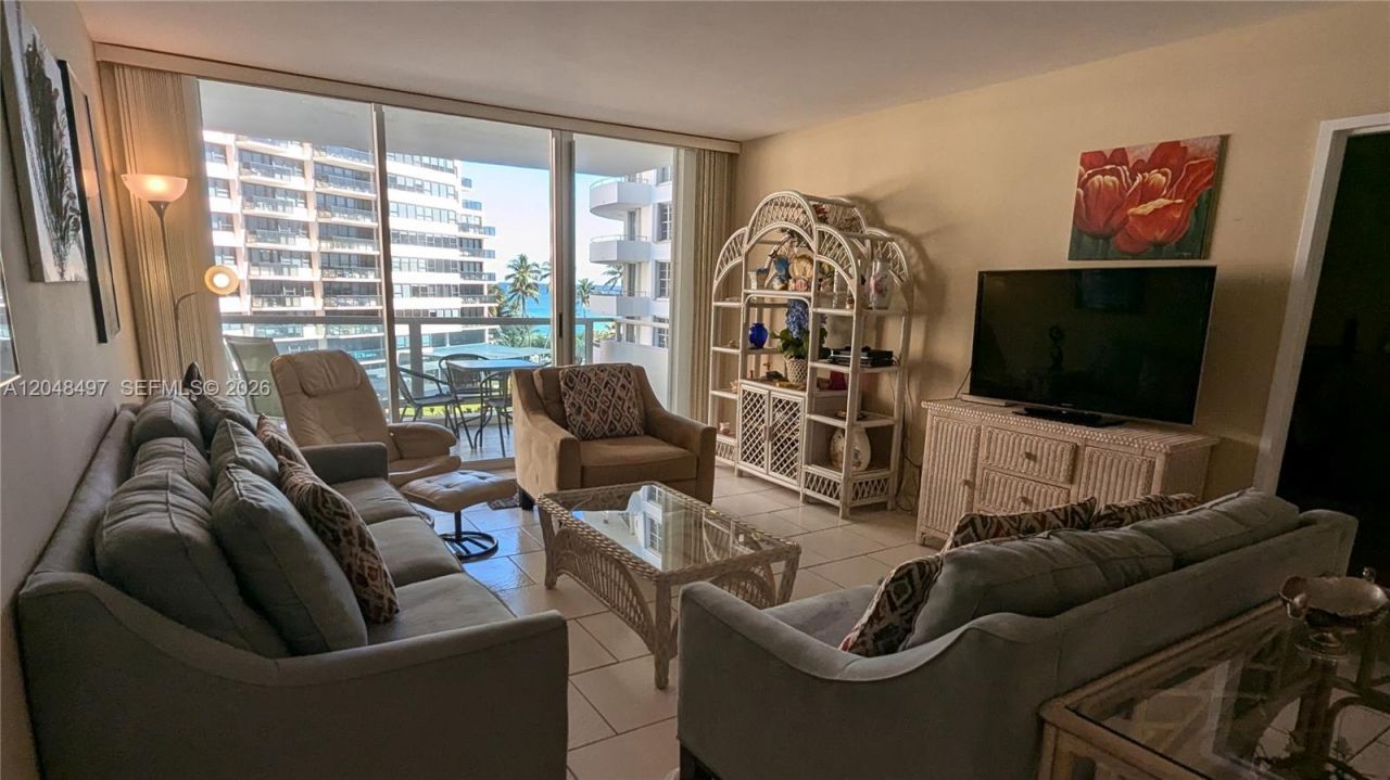 5161 Collins Ave, Unit 602, Miami Beach, FL 33140 Photo