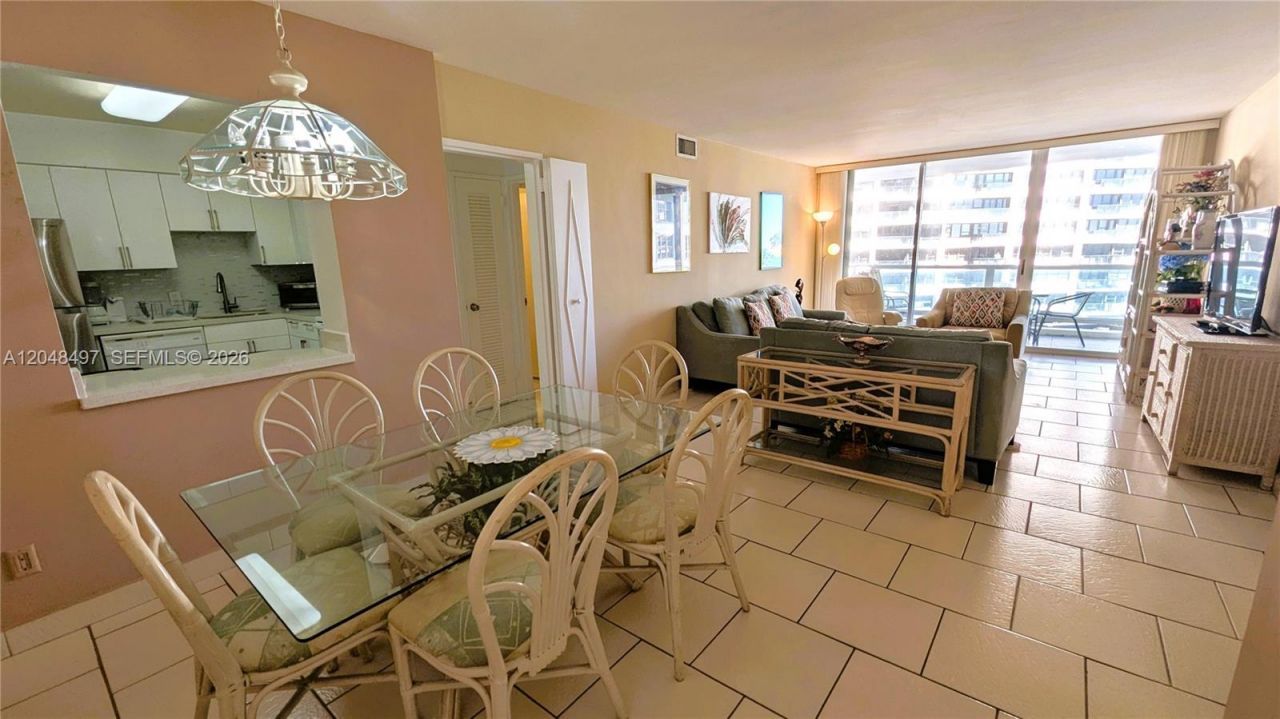 5161 Collins Ave, Unit 602, Miami Beach, FL 33140 Photo