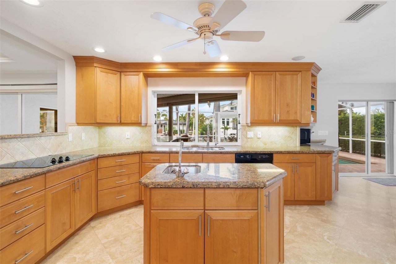 565 Commonwealth Place, Sarasota, FL 34242 Photo