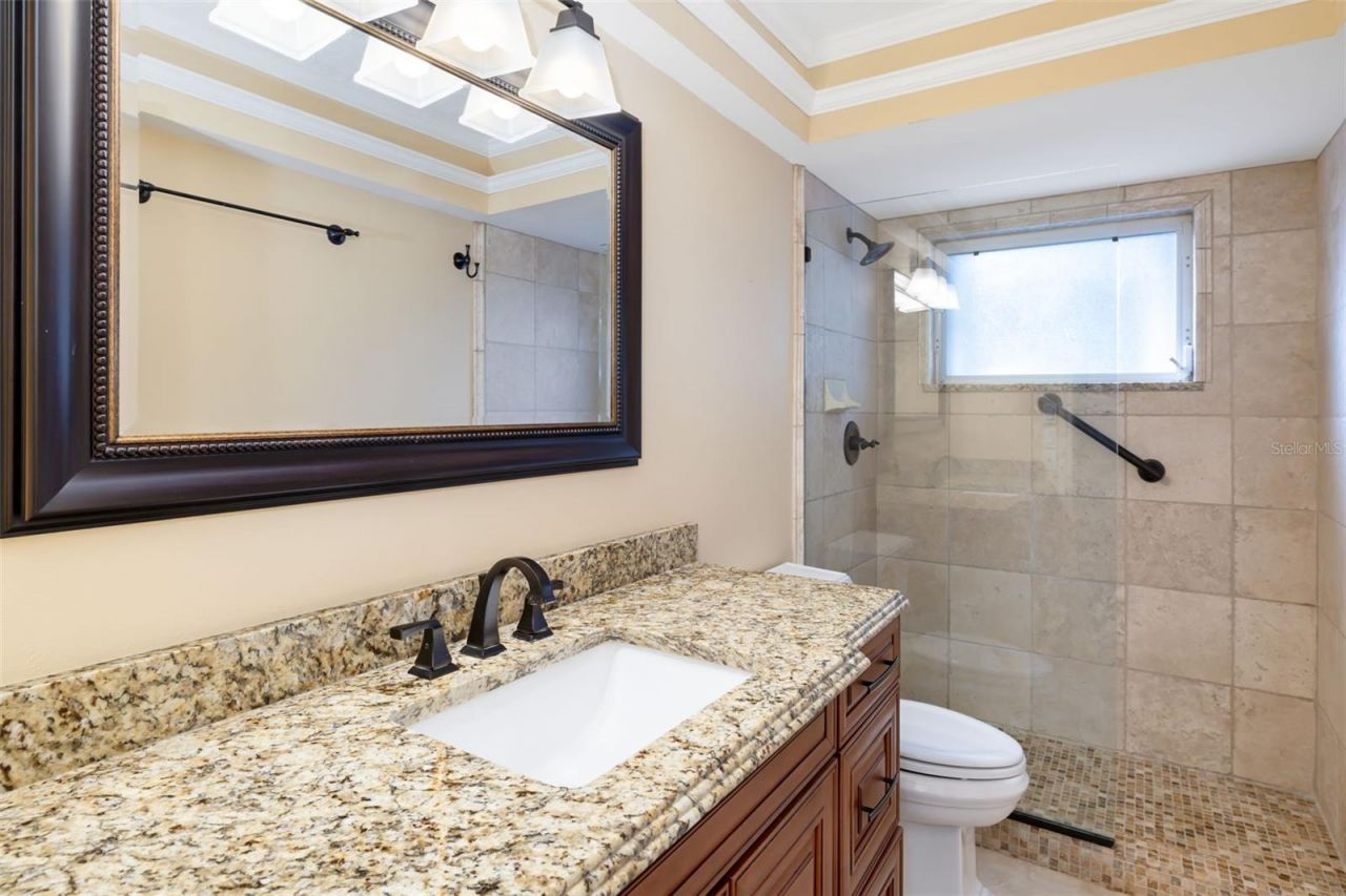565 Commonwealth Place, Sarasota, FL 34242 Photo