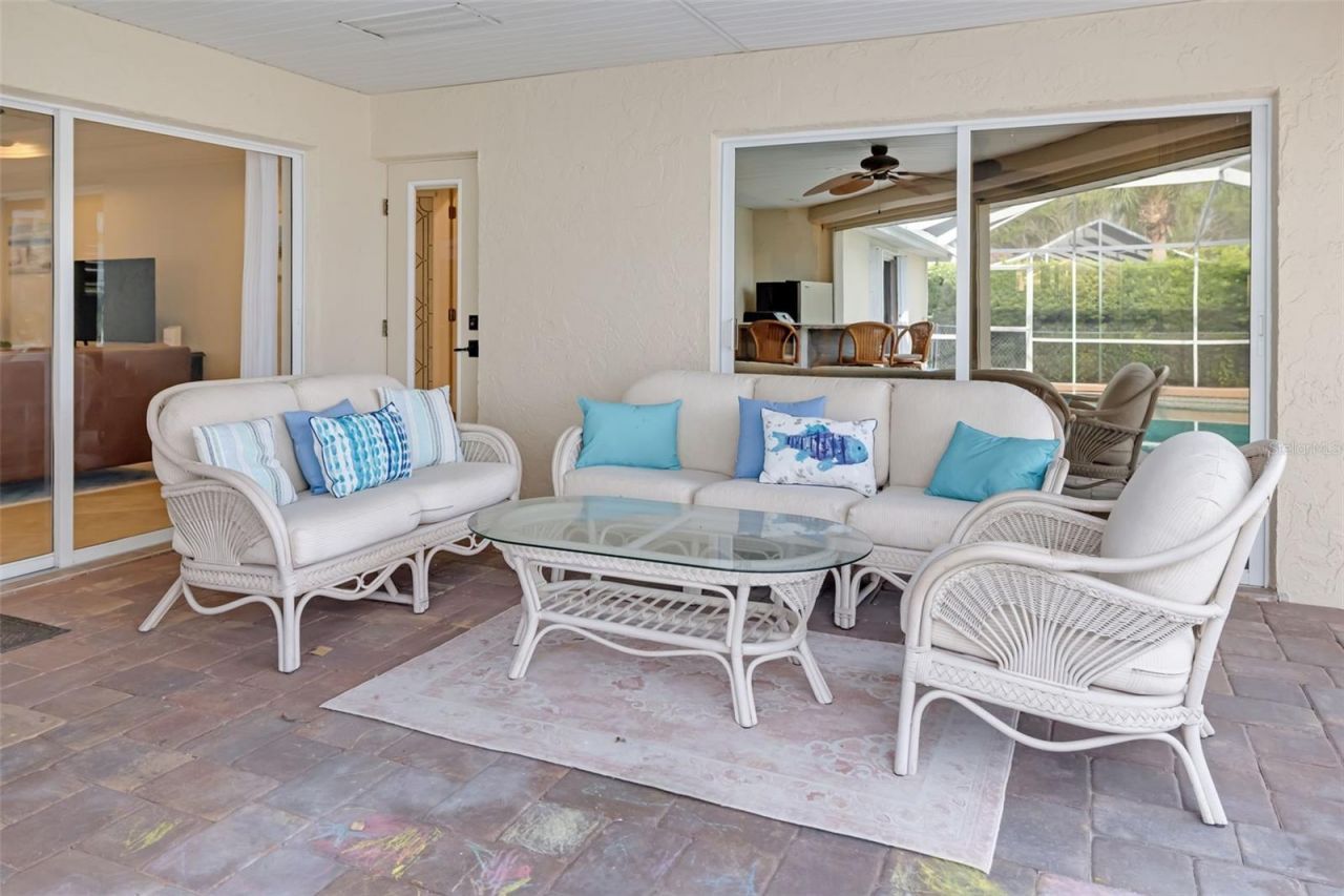 565 Commonwealth Place, Sarasota, FL 34242 Photo