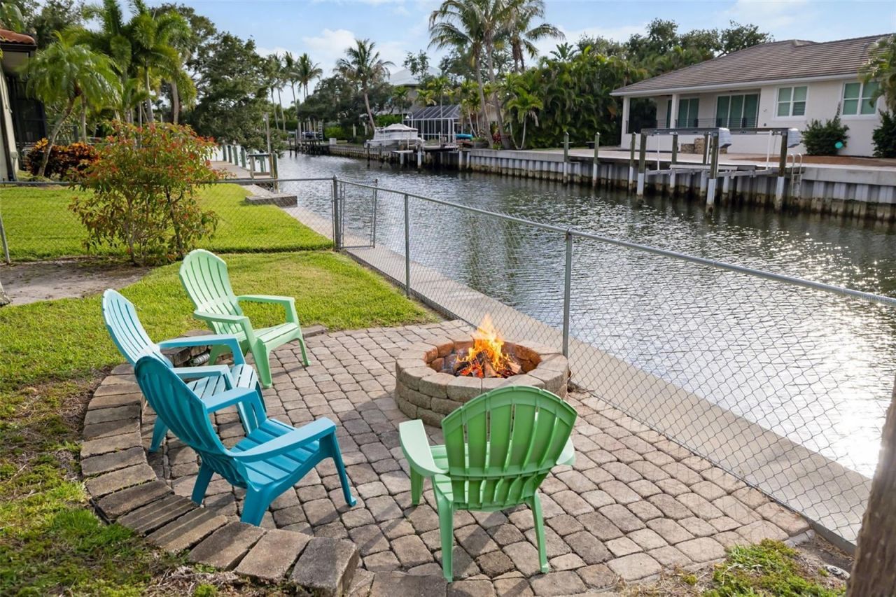 565 Commonwealth Place, Sarasota, FL 34242 Photo