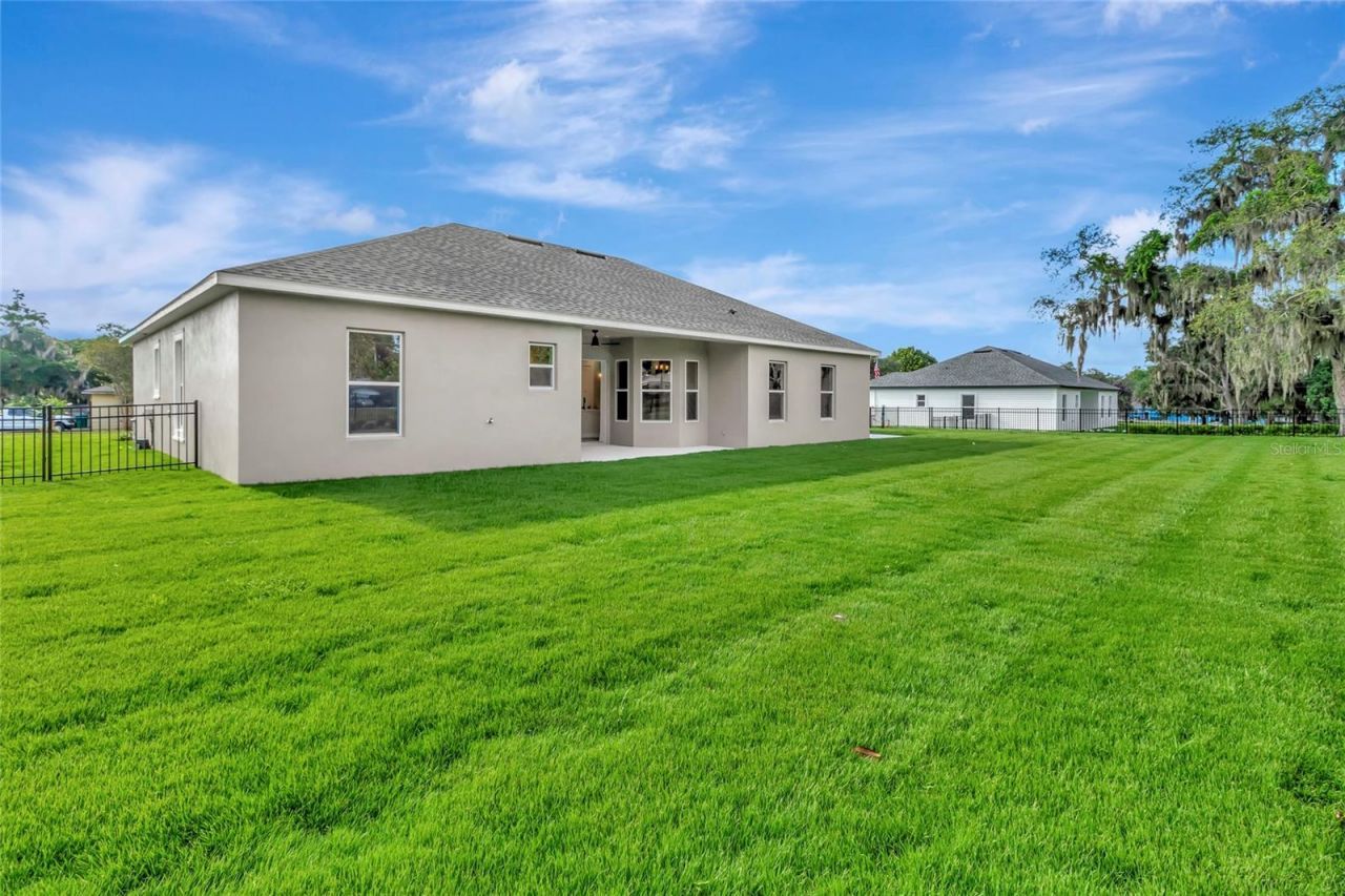 17605 Ninth Street , Montverde, FL 34756 Photo