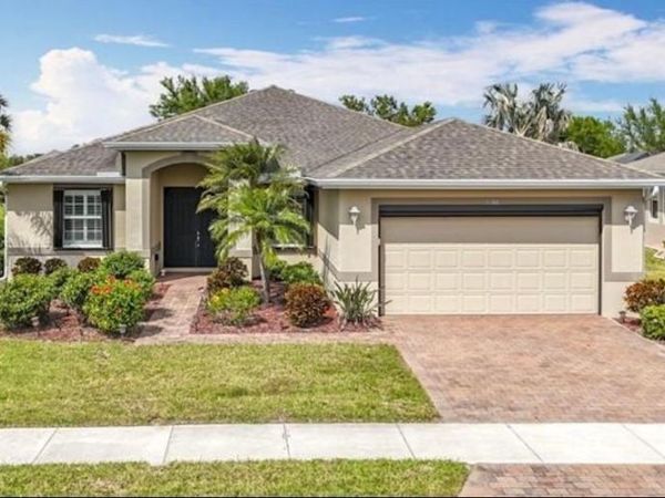 5384 LAYTON DRIVE , VENICE, FL 34293