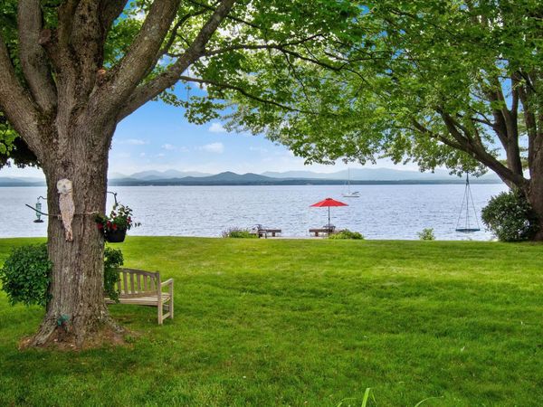 131 Hills Point Road, Charlotte, VT 05445