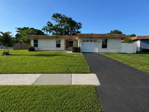 7816 NW 70th Terrace, Tamarac, FL 33321