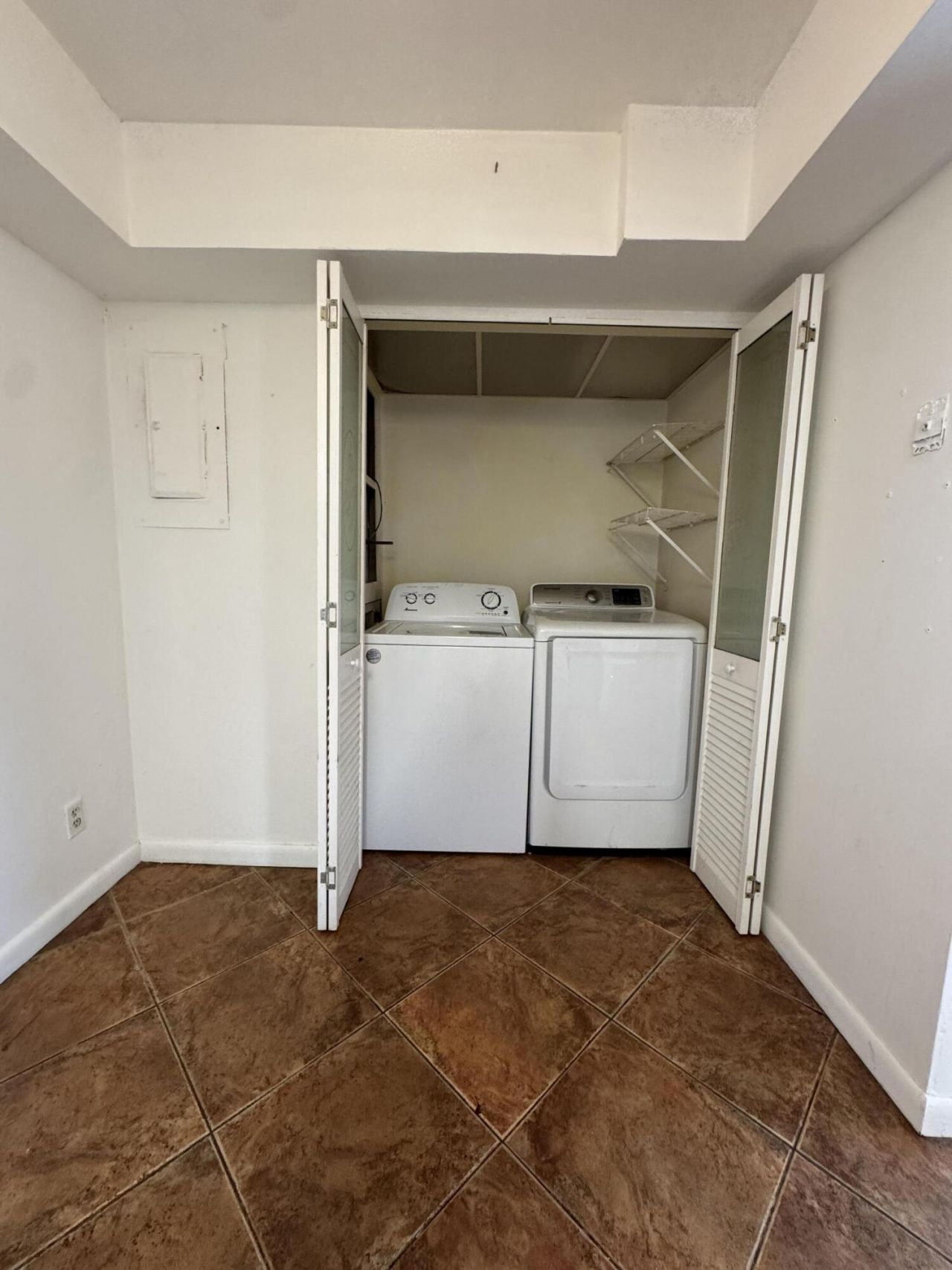 7816 NW 70th Terrace, Tamarac, FL 33321 Photo