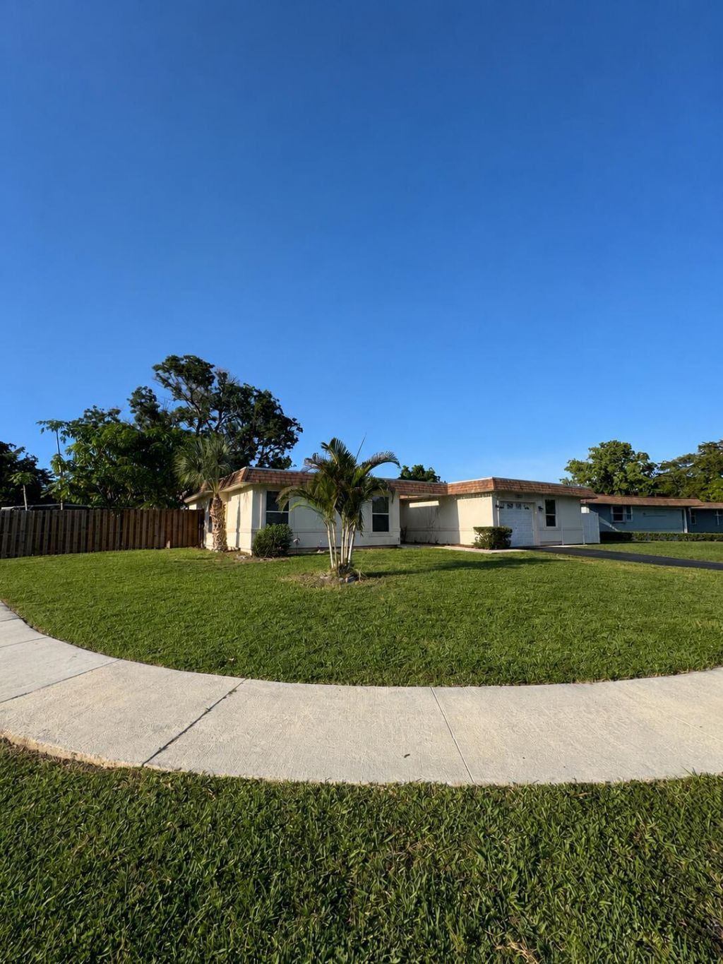 7816 NW 70th Terrace, Tamarac, FL 33321 Photo