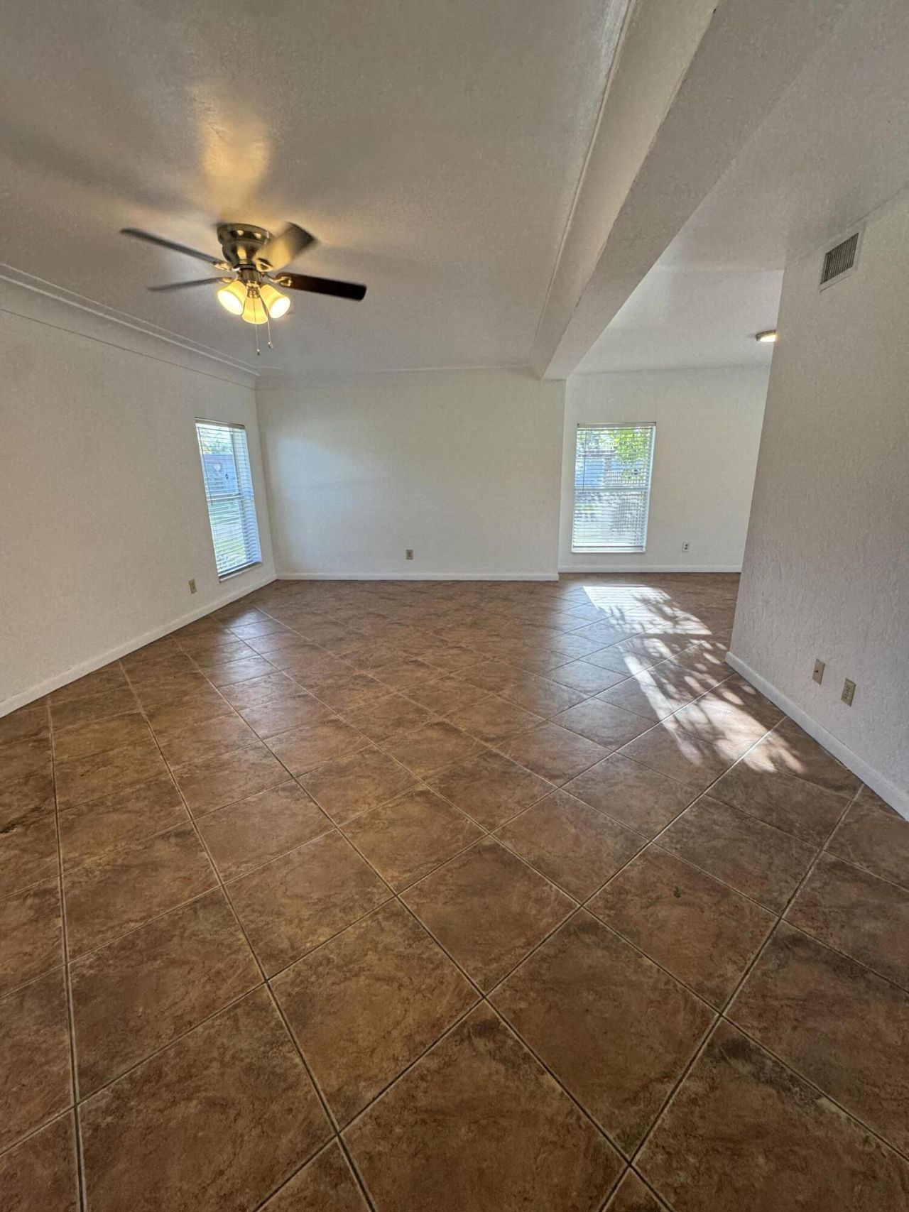 7816 NW 70th Terrace, Tamarac, FL 33321 Photo