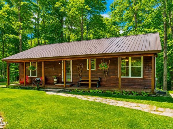 286 Severine Lane, Glen, NY 12072