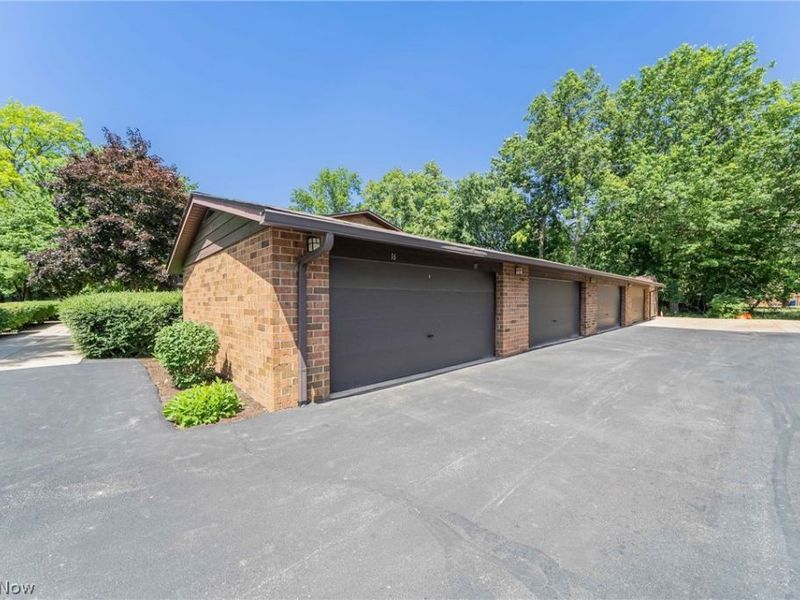 22958 Maple Ridge Road, Unit 102, North Olmsted, OH 44070 Photo 28