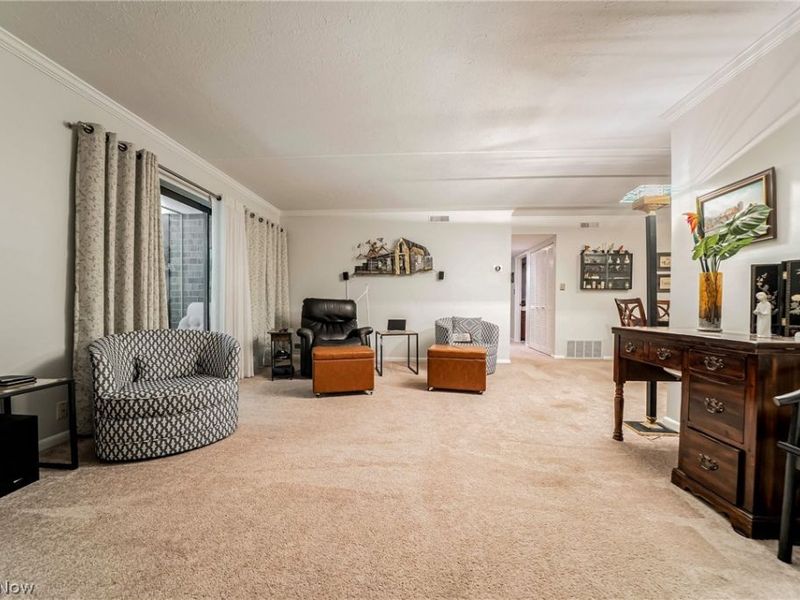 22958 Maple Ridge Road, Unit 102, North Olmsted, OH 44070 Photo 6