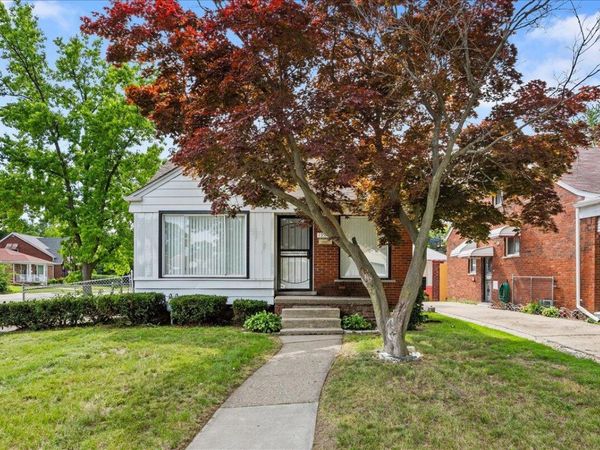 19953 Regent Drive, Detroit, MI 48205