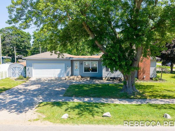 286 Dartmouth Avenue, Holland, MI 49423
