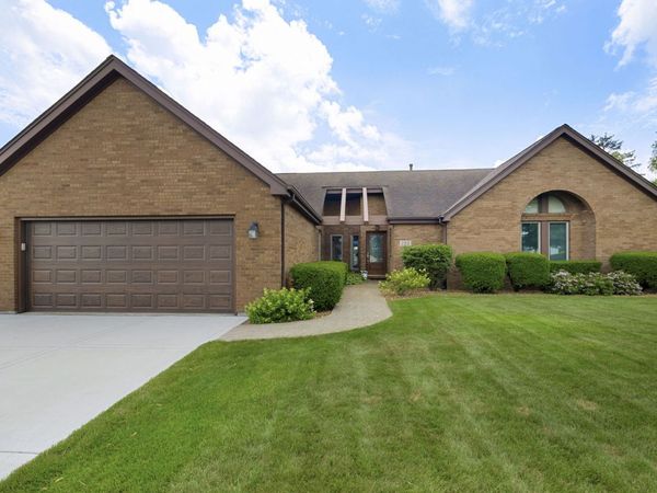 252 Miller Street , Beecher, IL 60401