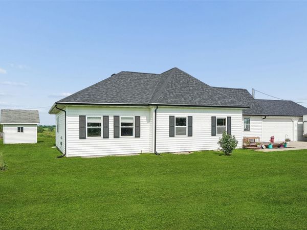 1121 Liberty Highway, Osceola, IA 50213
