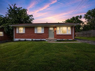 1895 Dunkirk Drive, Lexington, KY 40504