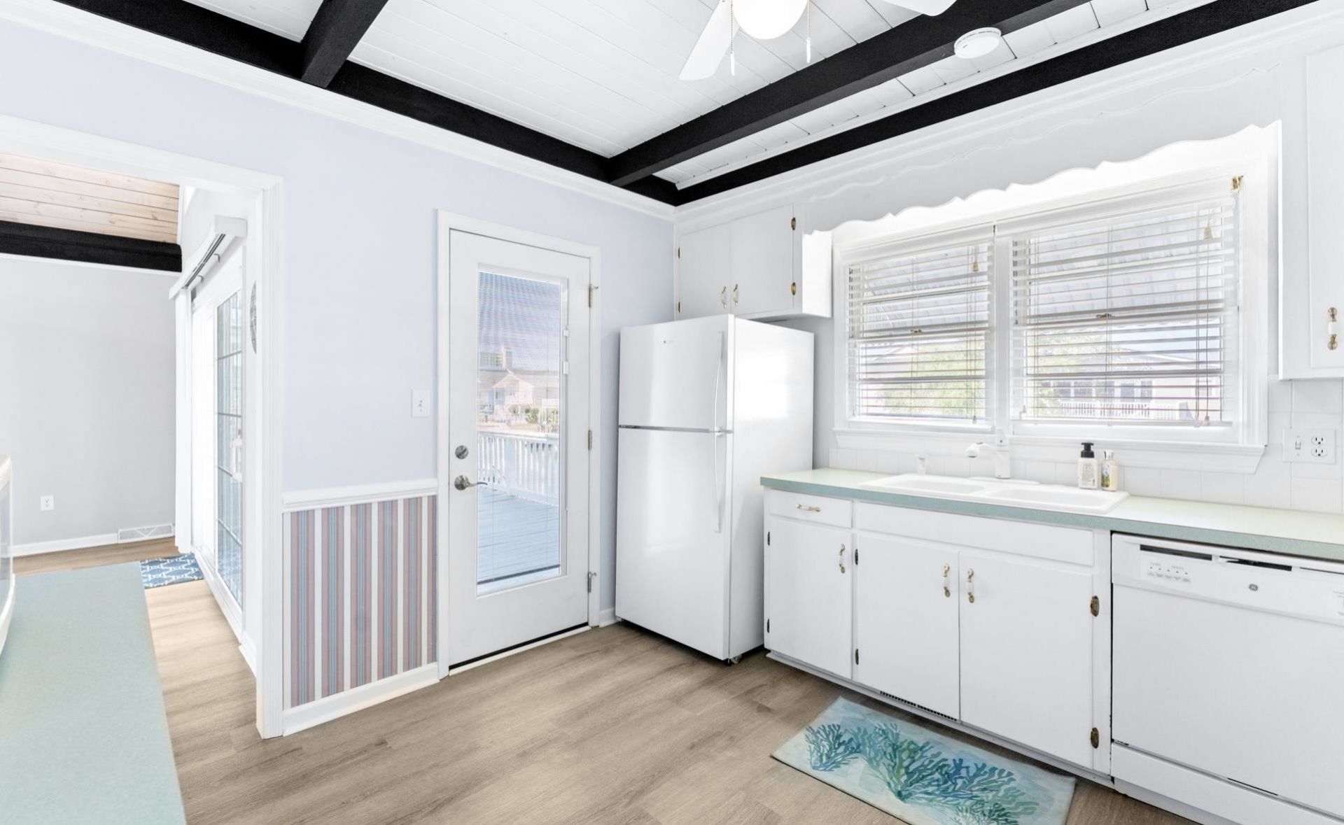 331 56th Ave. N Photo 6