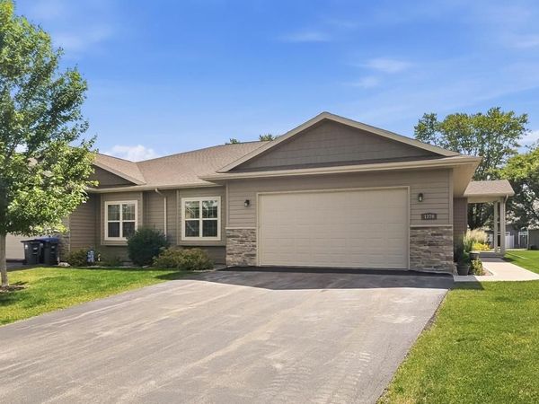 1270 CAMERON CIRCLE, Neenah, WI 54956