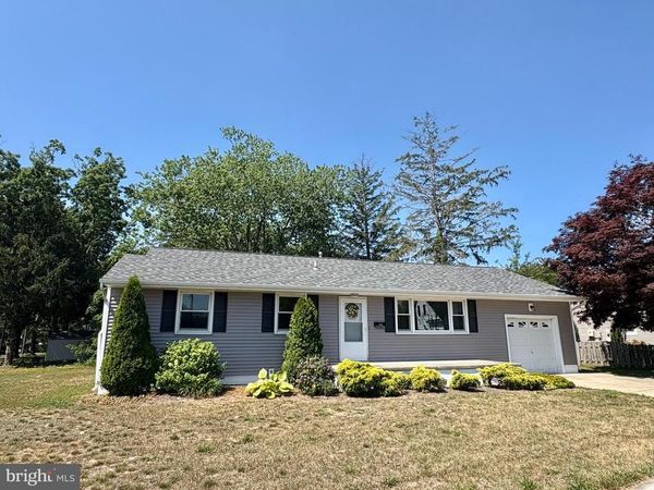 101 STEVEN DRIVE, LINWOOD, NJ 08221