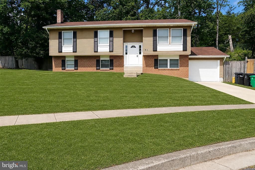 8102 THORNFIELD TERRACE, DISTRICT HEIGHTS, MD 20747