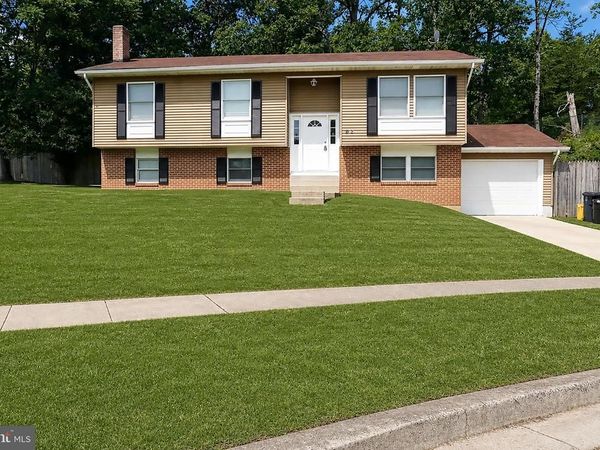 8102 THORNFIELD TERRACE, DISTRICT HEIGHTS, MD 20747