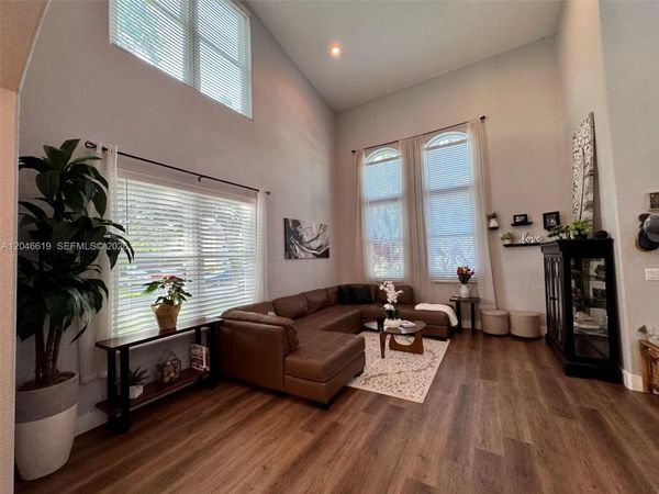 12917 SW 23rd St , Miramar, FL 33027