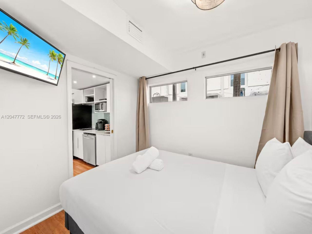 1032 Michigan Ave , Unit C, Miami Beach, FL 33139 Photo