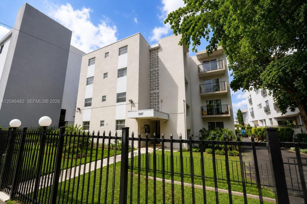 1337 NW 1st St , Unit 12, Miami, FL 33125 Photo