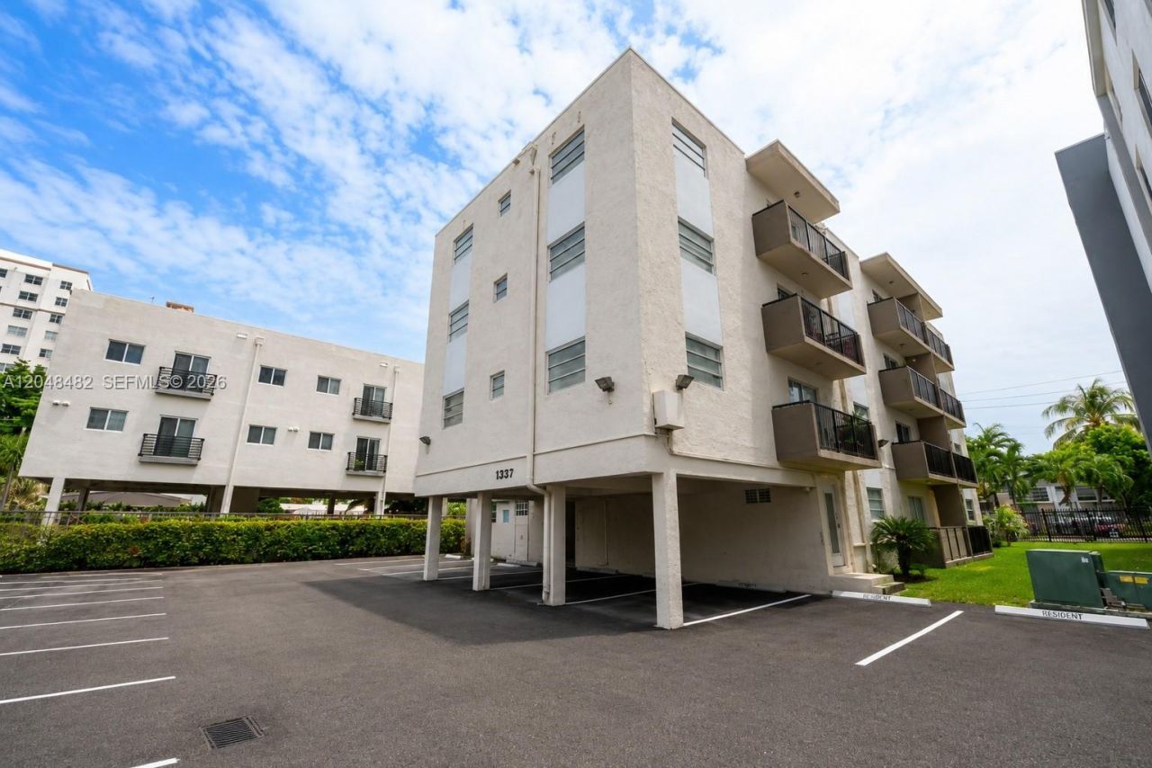 1337 NW 1st St , Unit 12, Miami, FL 33125 Photo