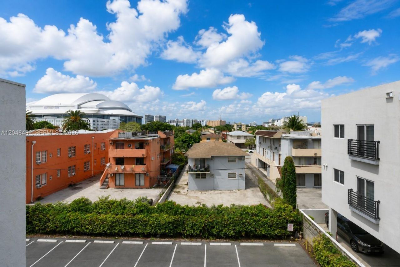1337 NW 1st St , Unit 12, Miami, FL 33125 Photo