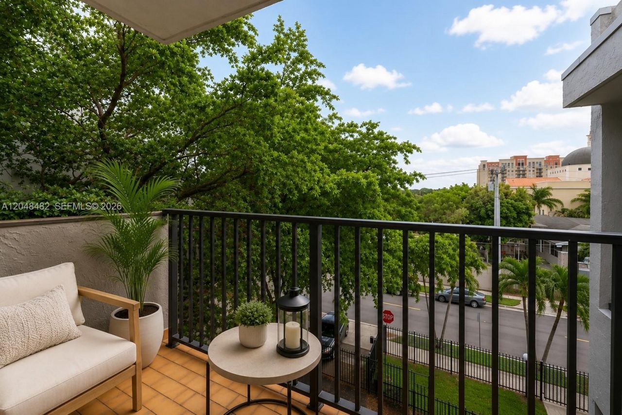 1337 NW 1st St , Unit 12, Miami, FL 33125 Photo