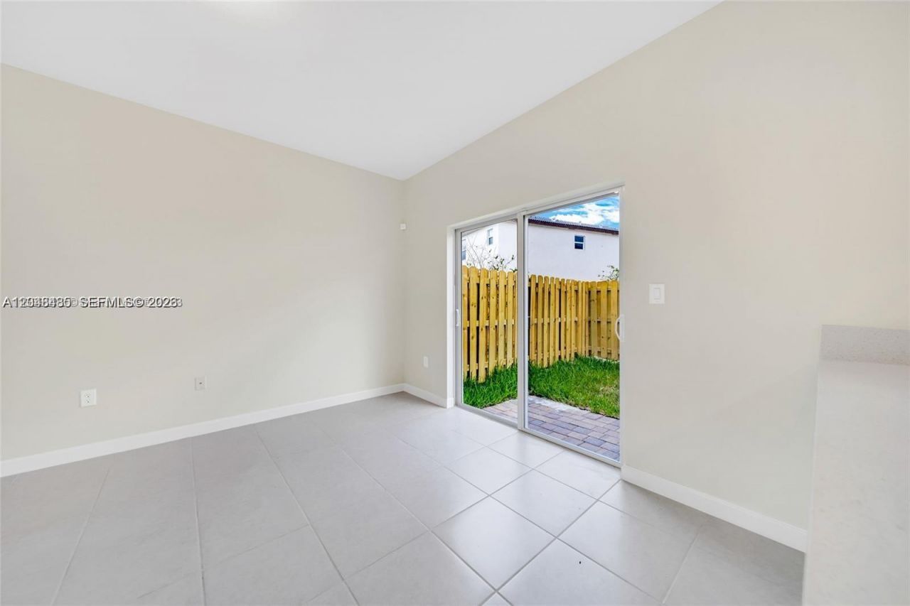 12918 NW 23rd Pl , Miami, FL 33167 Photo