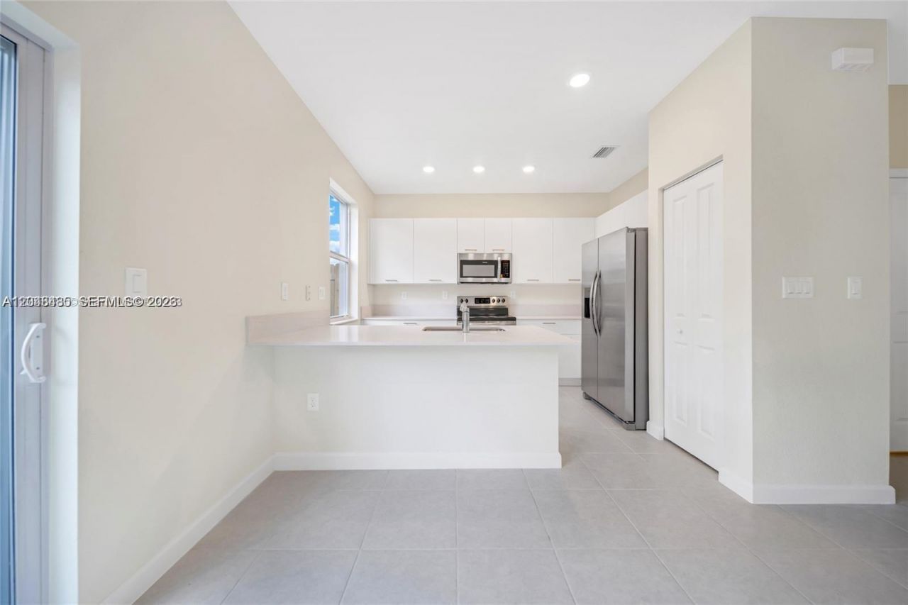 12918 NW 23rd Pl , Miami, FL 33167 Photo