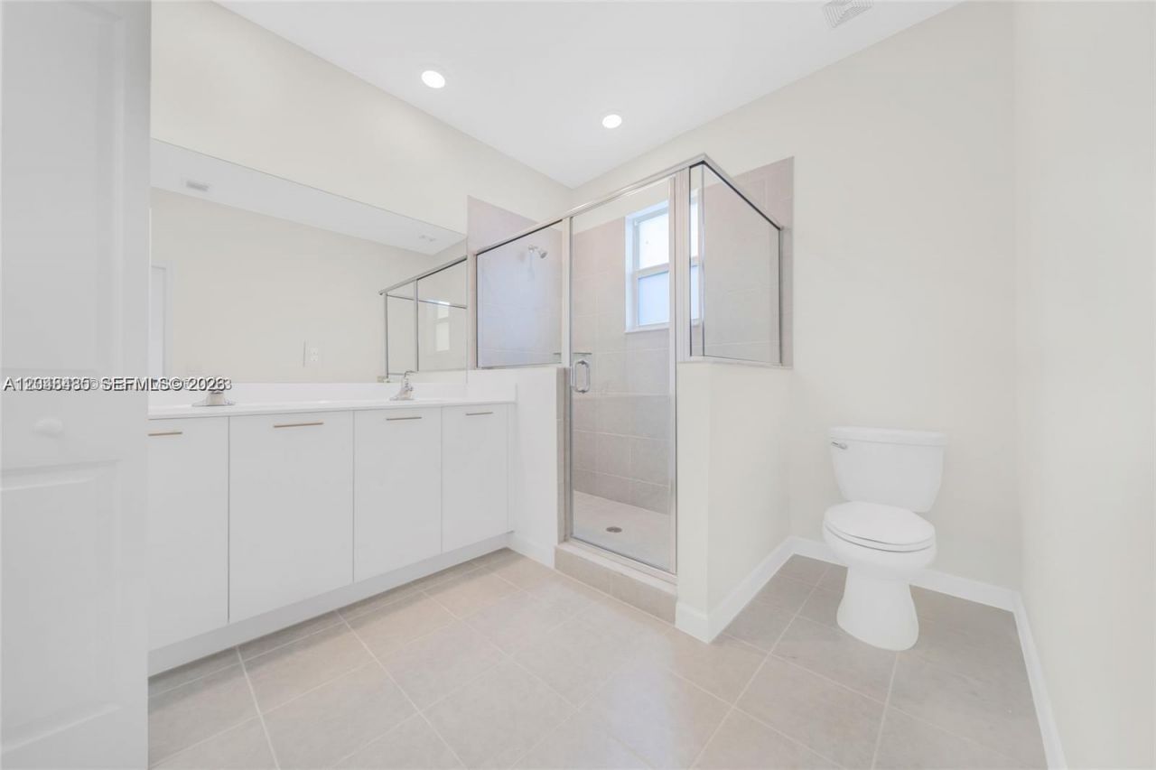 12918 NW 23rd Pl , Miami, FL 33167 Photo