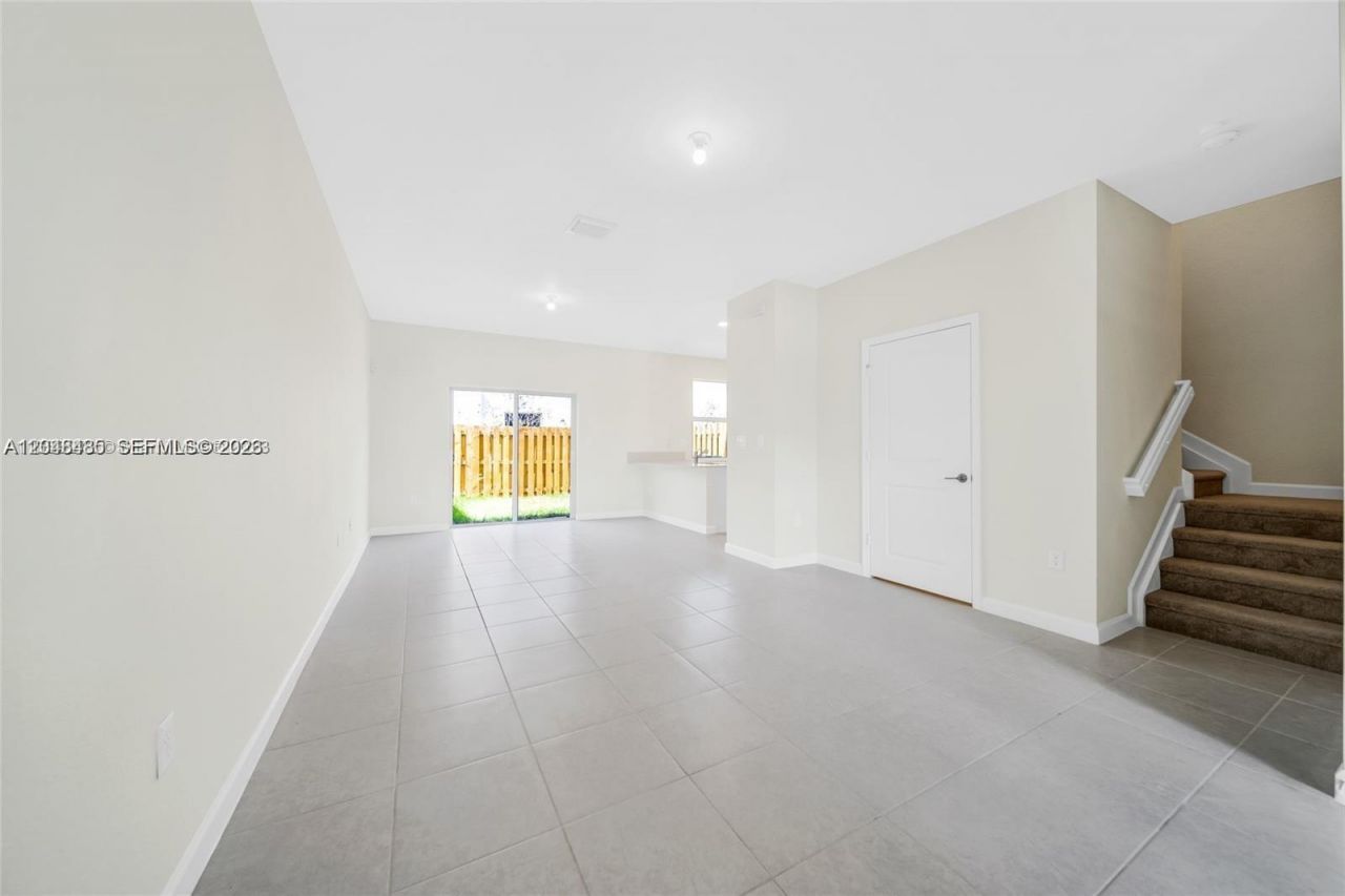 12918 NW 23rd Pl , Miami, FL 33167 Photo