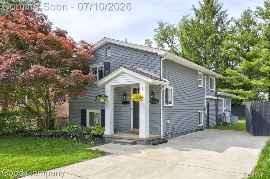 2954 Harvard Road, Berkley, MI 48072 Main Photo